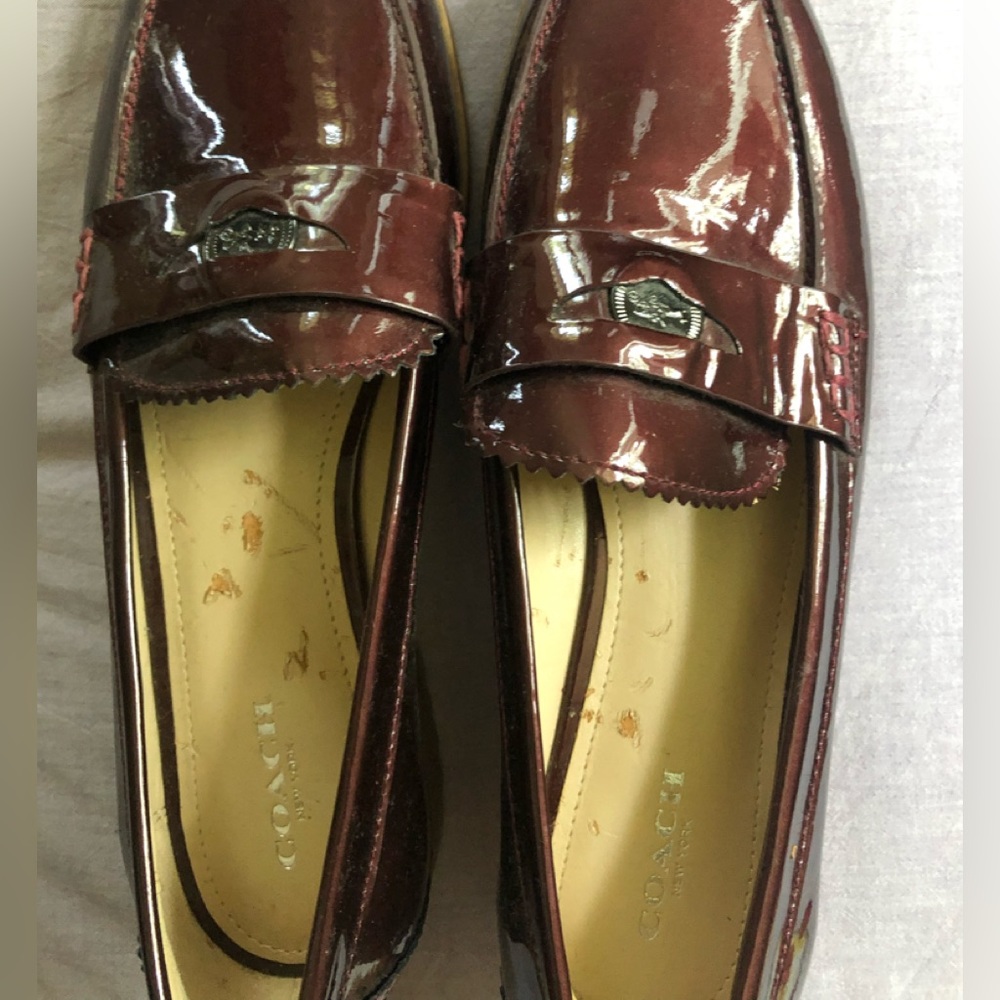 Cool vintage Coach Burgundy Patent Loafers 9.5